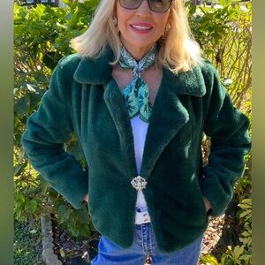 Elegant Emerald Green Faux Fur Women's Jacket